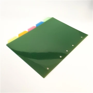 Separator z tworzywa sztucznego typu diagonalnego